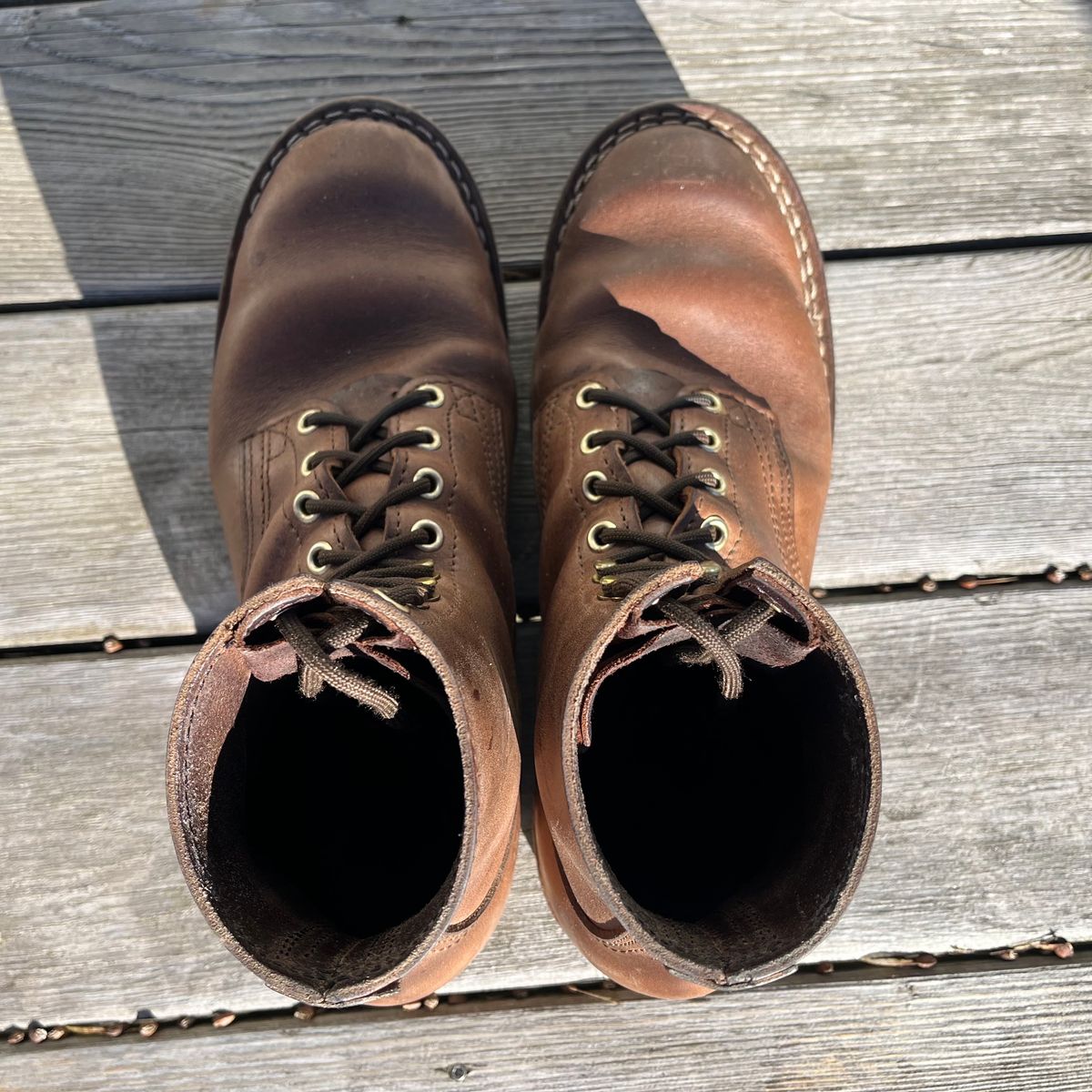 Photo by Iron_Burnside on February 4, 2024 of the Nicks Free Range in Horween Natural Chromexcel.