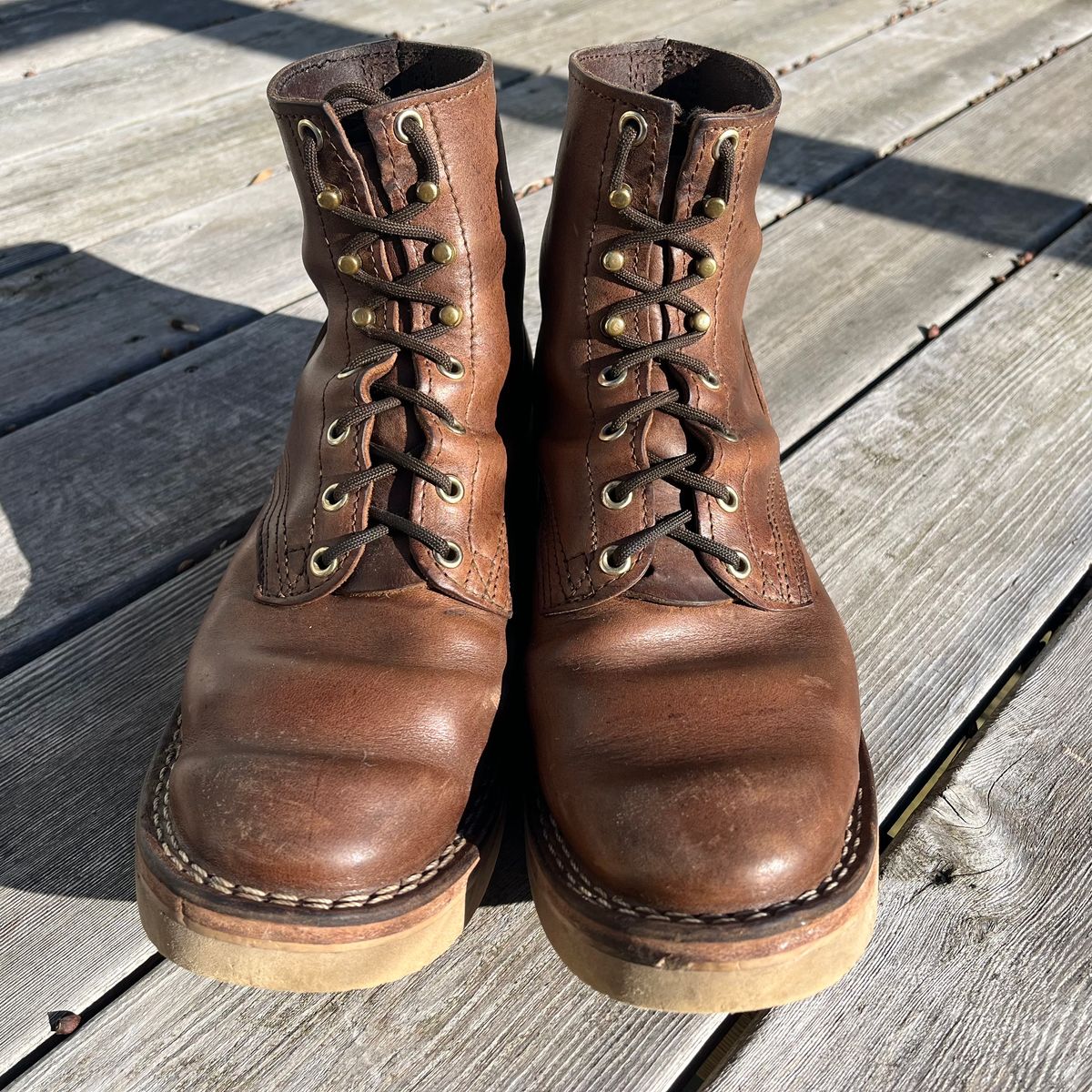 Photo by Iron_Burnside on March 3, 2024 of the Nicks Free Range in Horween Natural Chromexcel.