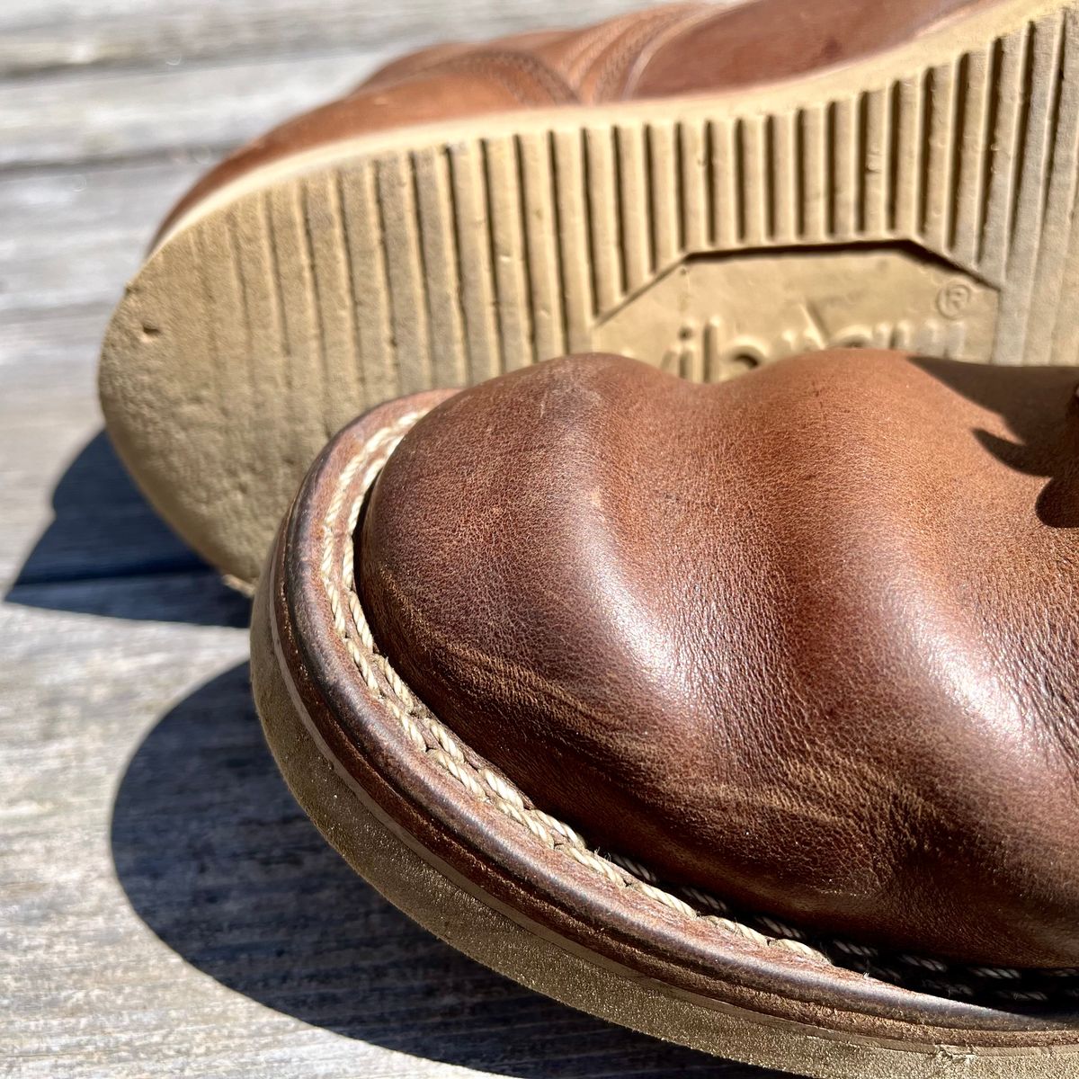 Photo by Iron_Burnside on April 2, 2024 of the Nicks Free Range in Horween Natural Chromexcel.