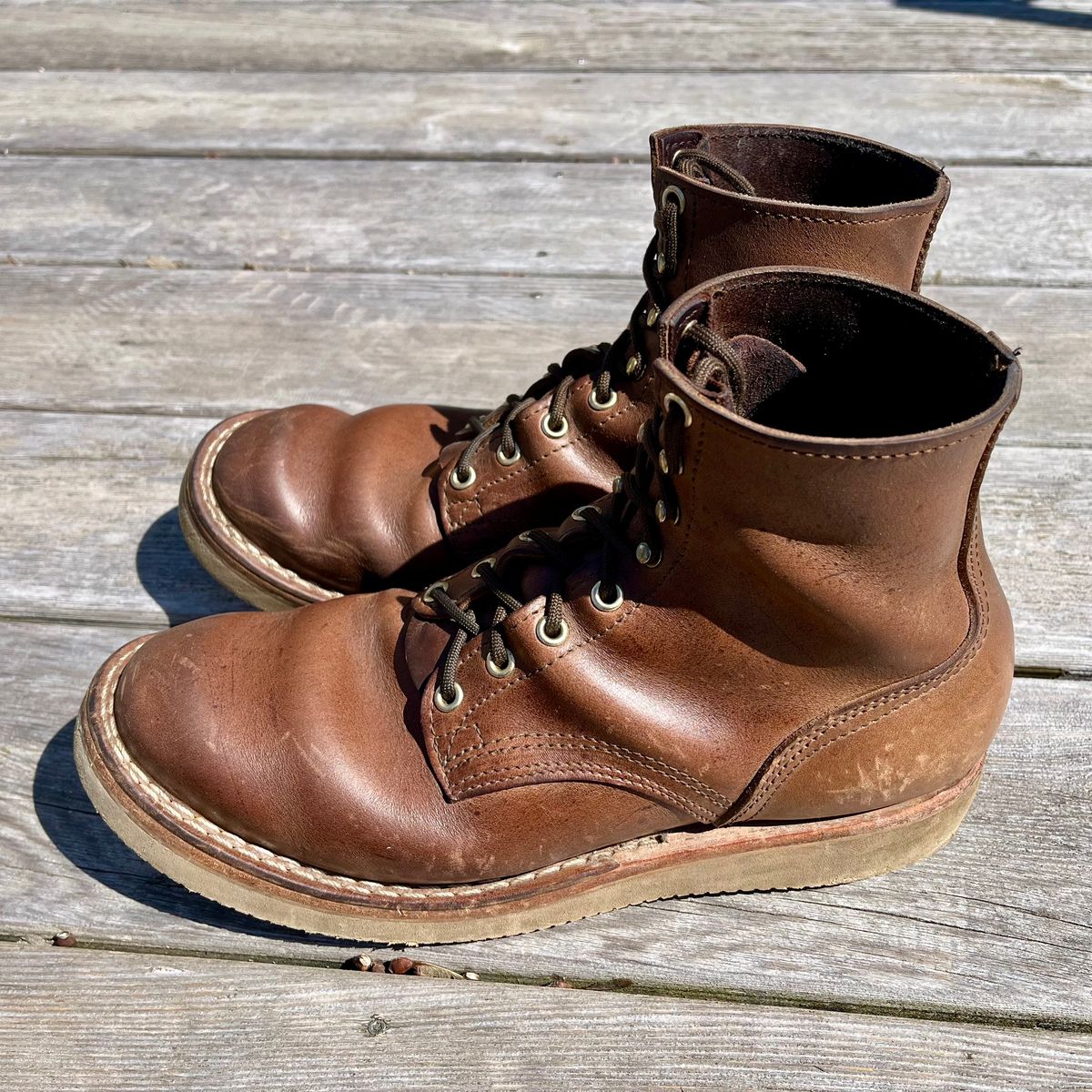 Photo by Iron_Burnside on April 2, 2024 of the Nicks Free Range in Horween Natural Chromexcel.