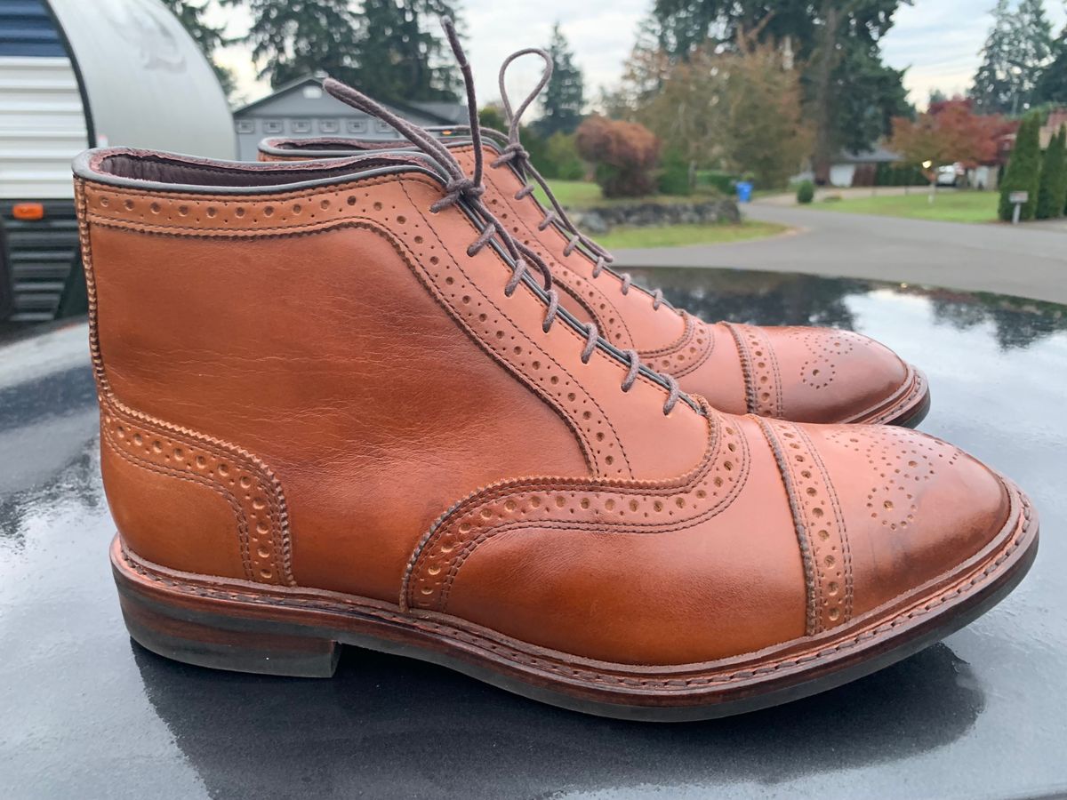 Photo by rubyjupiter on November 1, 2023 of the Allen Edmonds Hamilton in Walnut Calfskin.