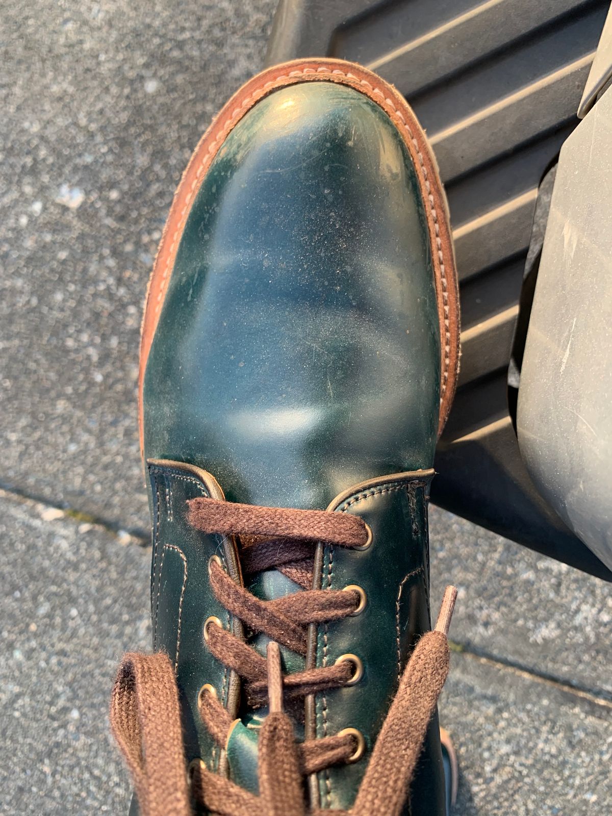 Photo by rubyjupiter on November 19, 2023 of the Allen Edmonds Higgins Mill in Horween Denim Shell Cordovan.