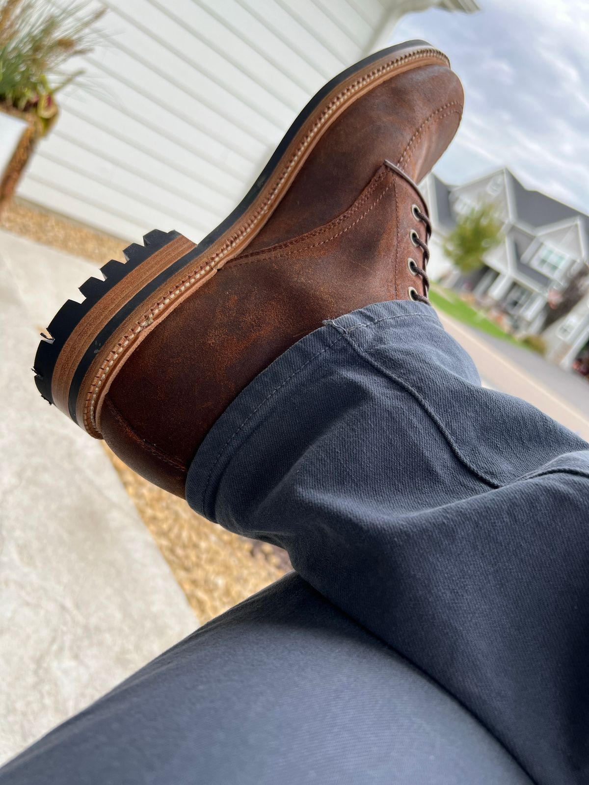 Photo by JNip on October 1, 2022 of the Parkhurst The Niagara in C.F. Stead Light Brown Waxy Commander Suede.