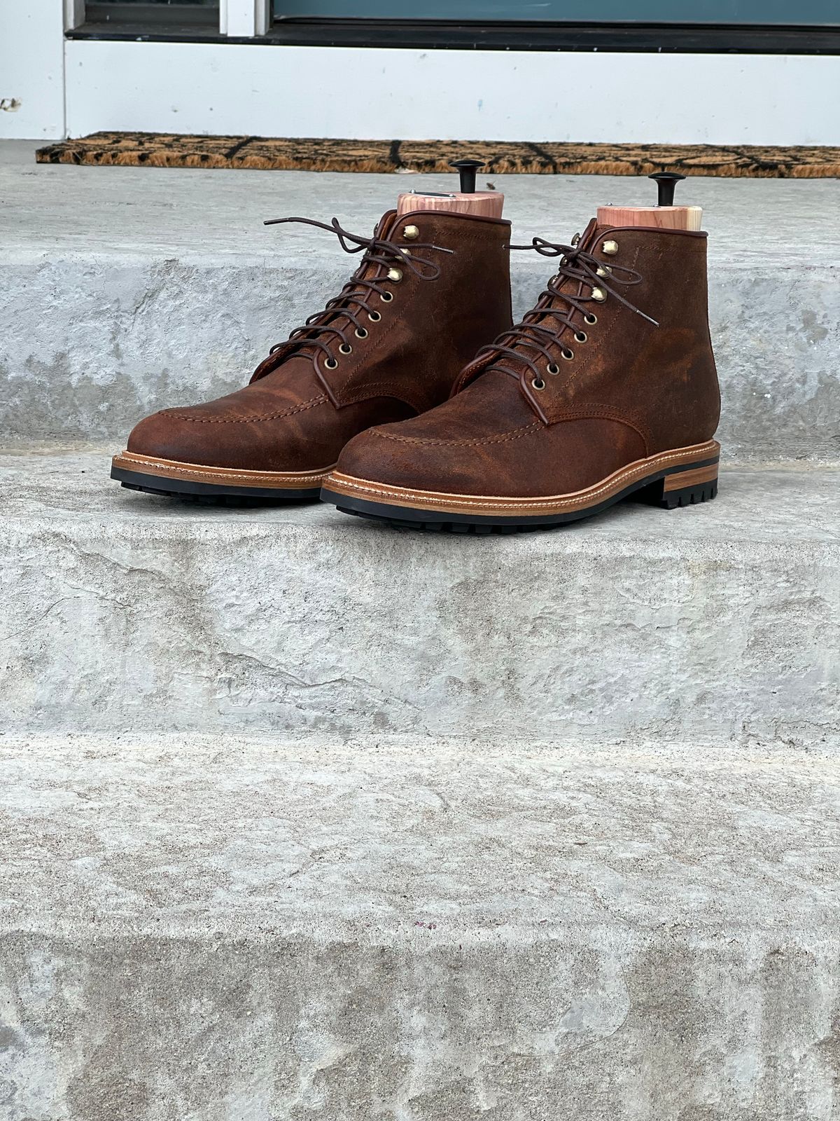 Photo by JNip on October 1, 2022 of the Parkhurst The Niagara in C.F. Stead Light Brown Waxy Commander Suede.