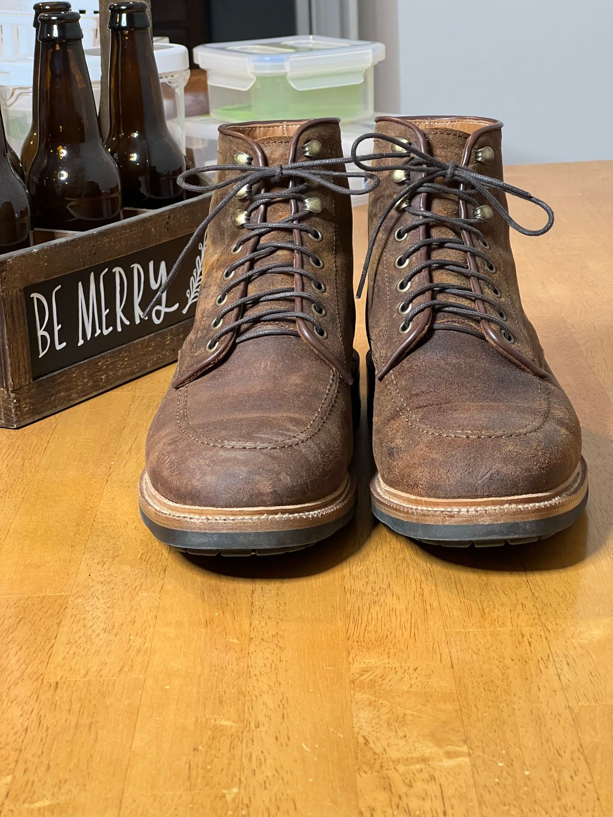 Photo by JNip on November 3, 2022 of the Parkhurst The Niagara in C.F. Stead Light Brown Waxy Commander Suede.
