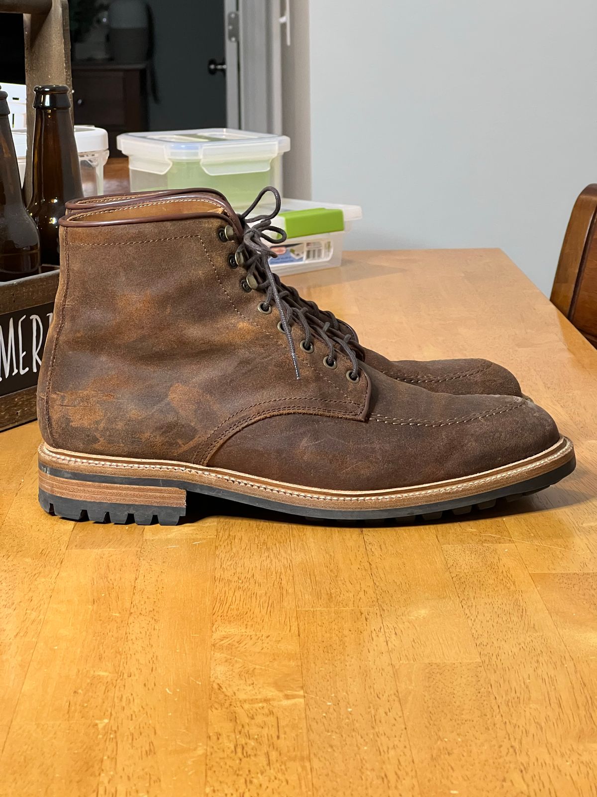 Photo by JNip on November 3, 2022 of the Parkhurst The Niagara in C.F. Stead Light Brown Waxy Commander Suede.