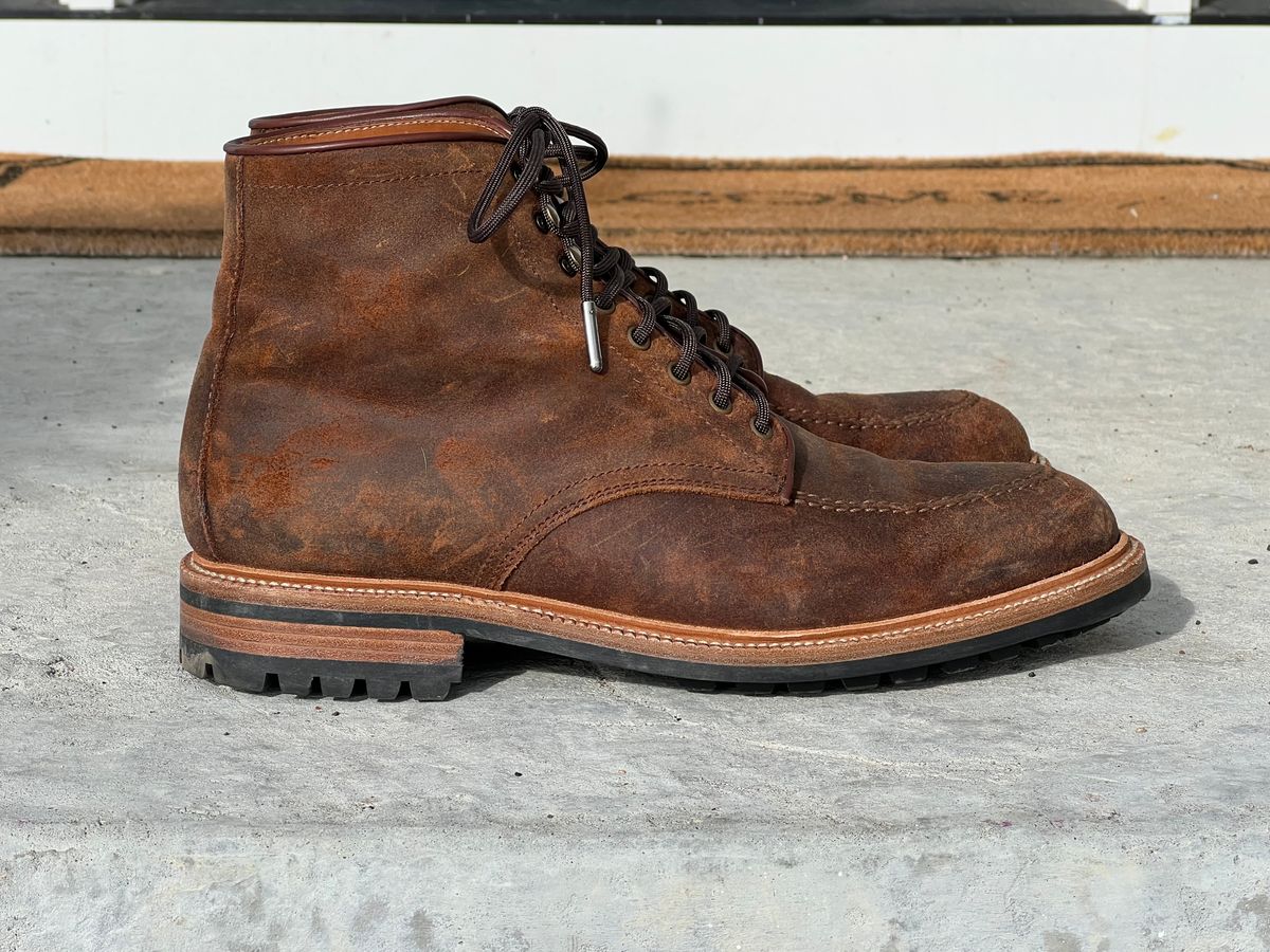 Photo by JNip on February 5, 2023 of the Parkhurst The Niagara in C.F. Stead Light Brown Waxy Commander Suede.