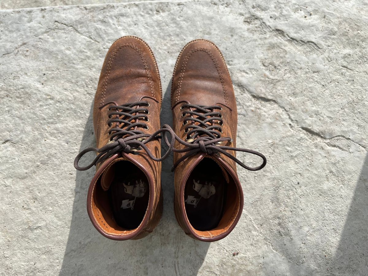 Photo by JNip on February 5, 2023 of the Parkhurst The Niagara in C.F. Stead Light Brown Waxy Commander Suede.