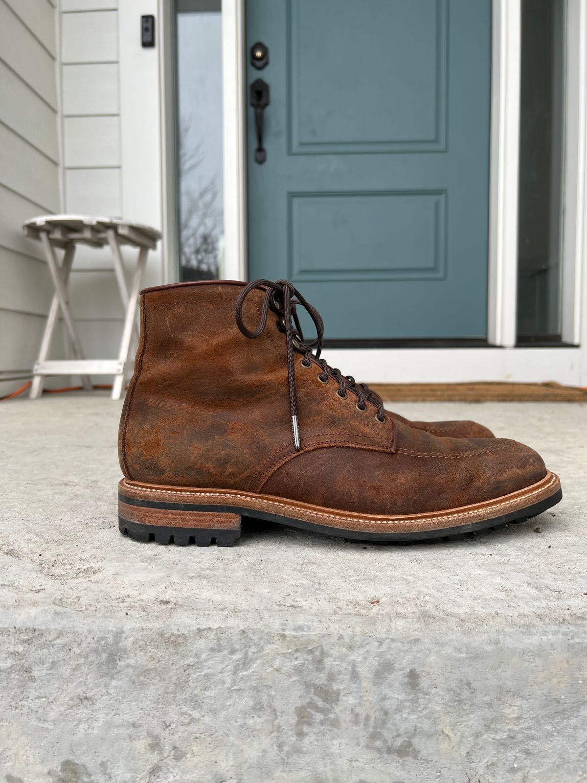 Photo by JNip on April 4, 2023 of the Parkhurst The Niagara in C.F. Stead Light Brown Waxy Commander Suede.