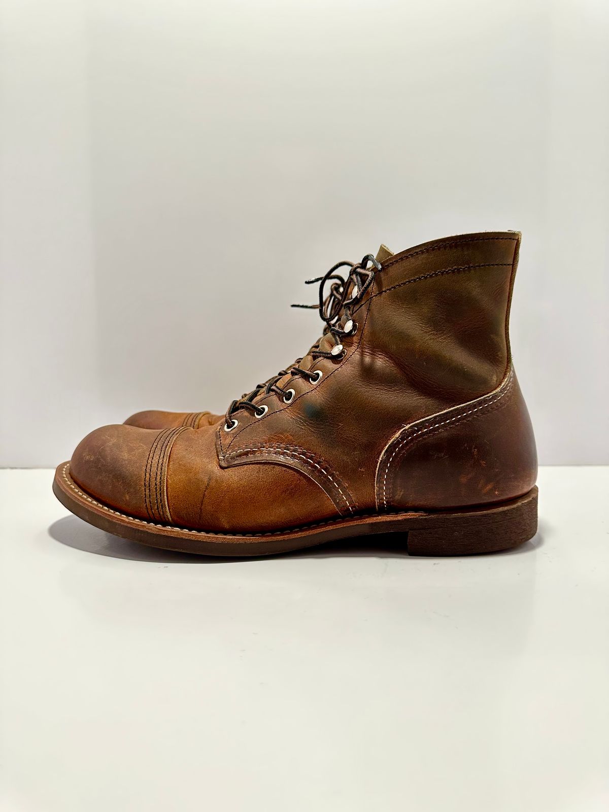 Photo by bootscootboogie on November 4, 2022 of the Red Wing Iron Ranger in S.B. Foot Copper Rough and Tough.