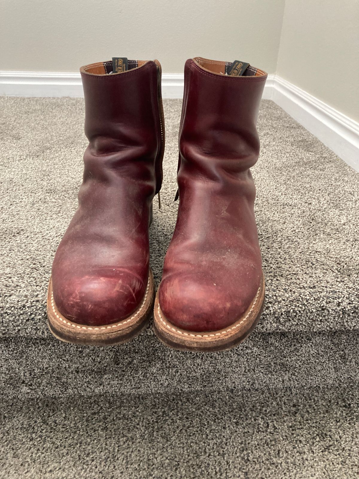 Photo by Tom_Bout on June 17, 2022 of the Rolling Dub Trio Casper Boot in Horween Burgundy Chromexcel.