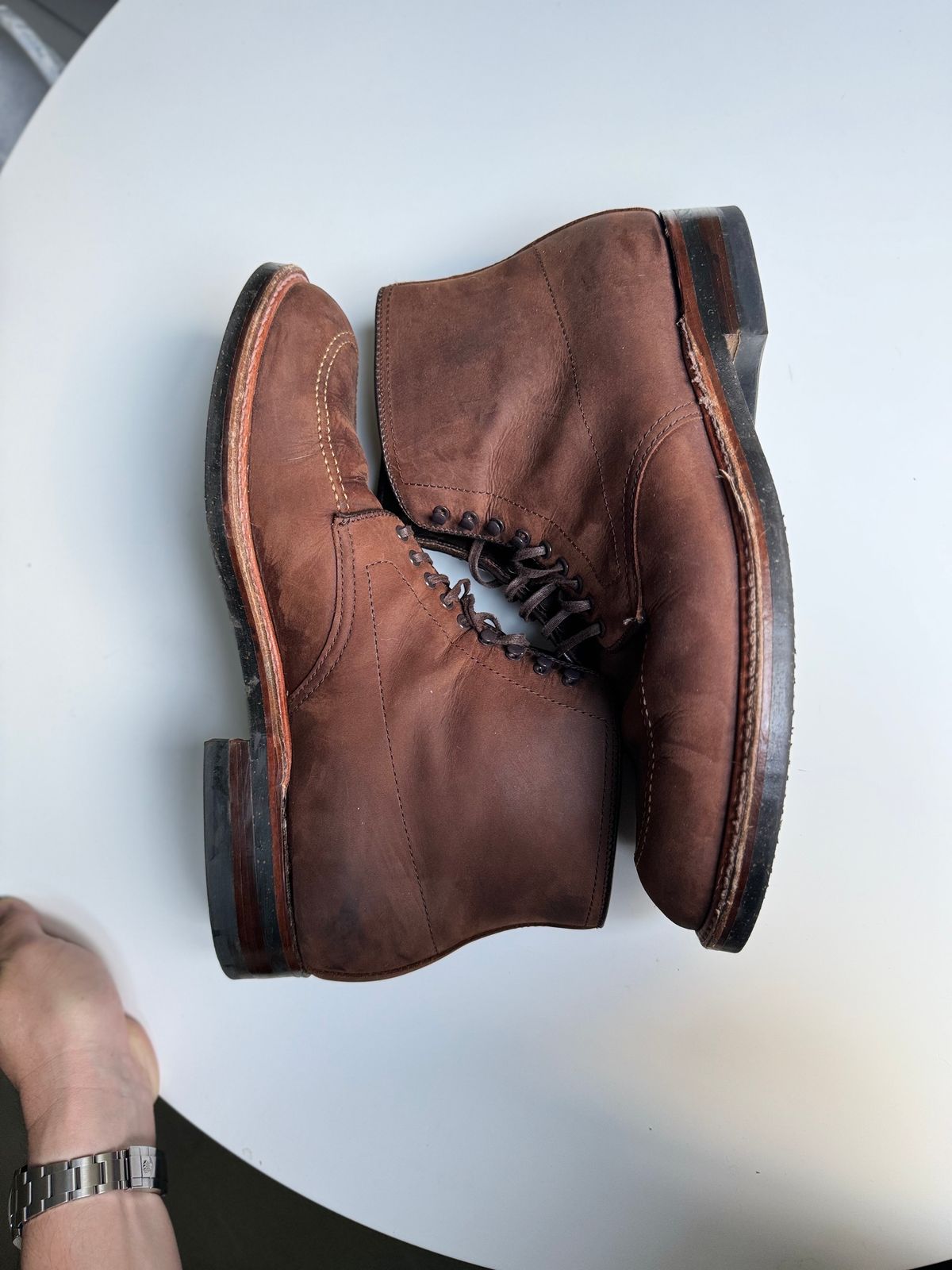 Photo by boots.bikes.rx on November 9, 2023 of the Alden Indy Boot in Horween Tobacco Smooth Chamois.