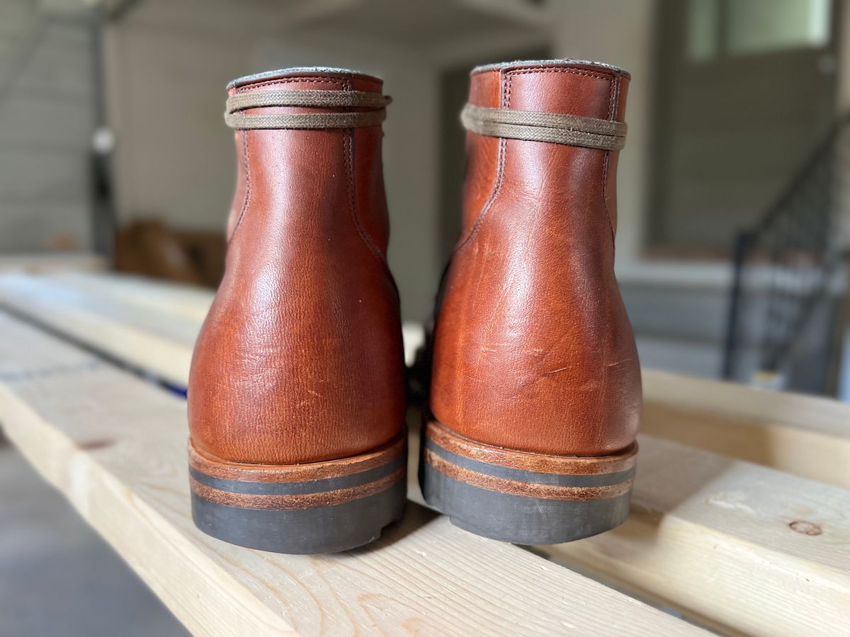 Photo by boots.bikes.rx on February 4, 2023 of the Viberg Service Boot BCT in Horween Saddle Tan Chromepak.
