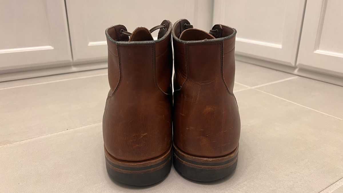 Photo by boots.bikes.rx on March 6, 2023 of the Viberg Service Boot BCT in Horween Saddle Tan Chromepak.