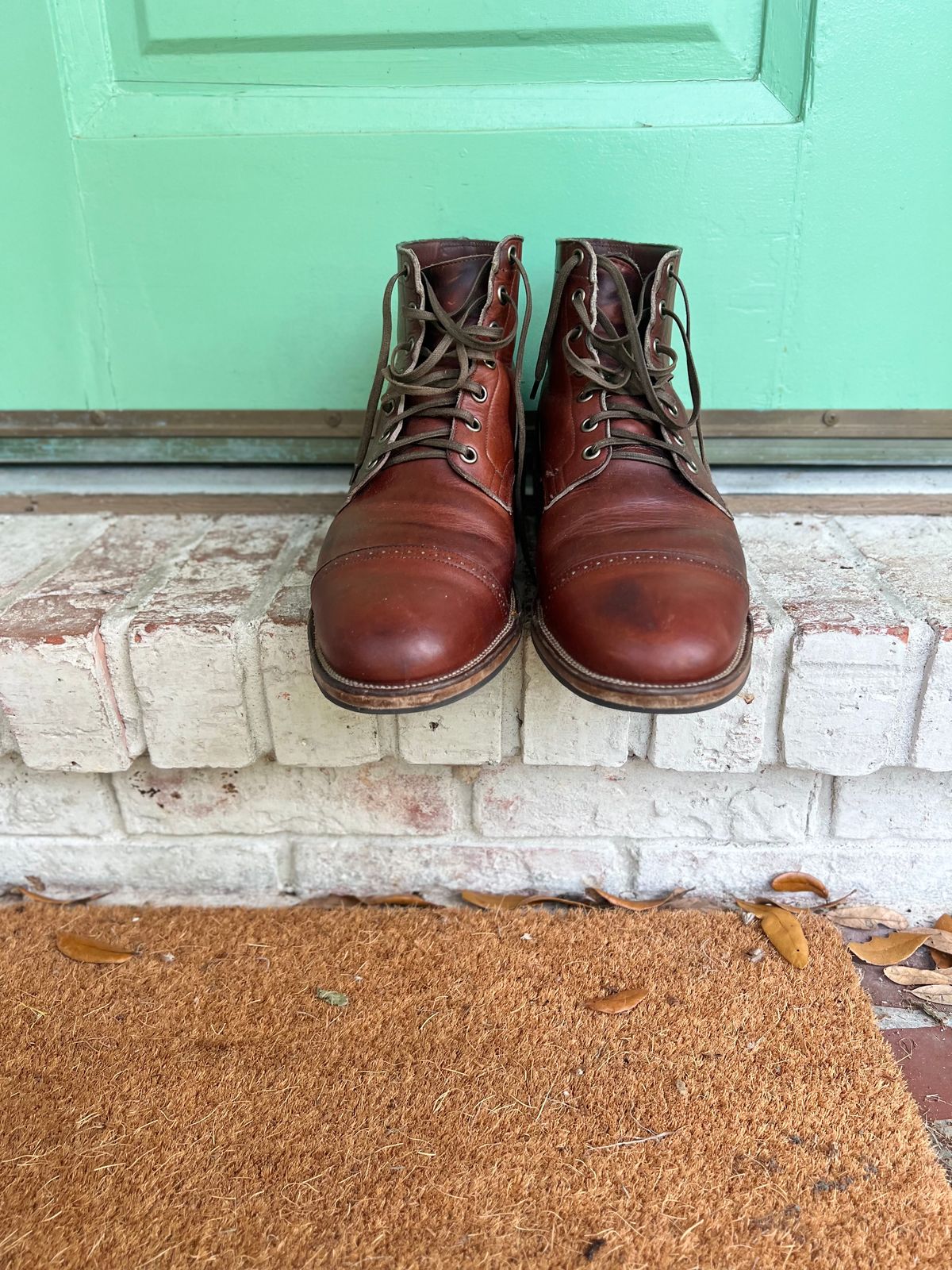 Photo by boots.bikes.rx on April 6, 2023 of the Viberg Service Boot BCT in Horween Saddle Tan Chromepak.