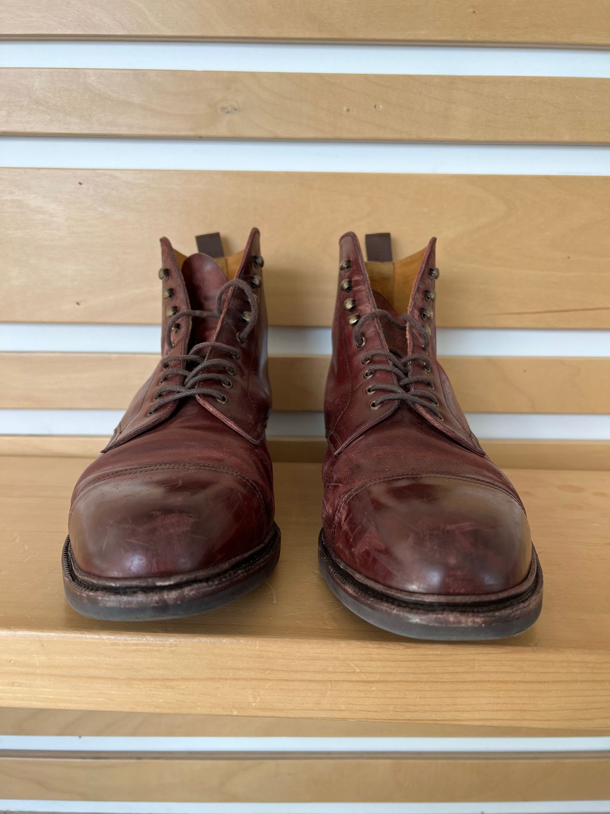 Photo by boot_chiro on November 1, 2022 of the Meermin Jumper Boot in Burgundy Heritage Shell Cordovan.