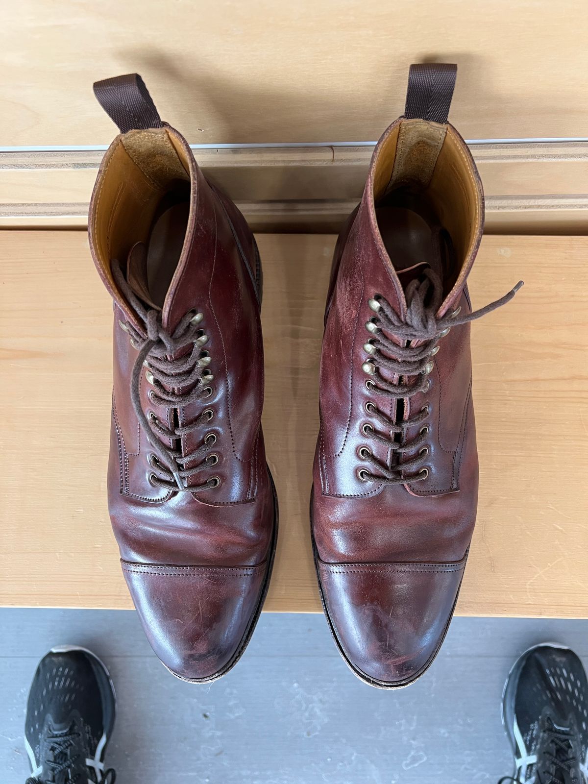 Photo by boot_chiro on December 1, 2022 of the Meermin Jumper Boot in Burgundy Heritage Shell Cordovan.
