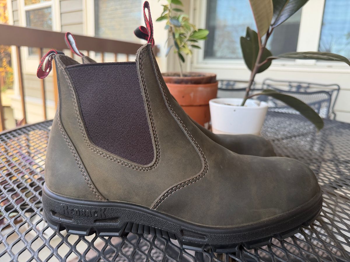 Photo by wtb2 on November 5, 2025 of the Redback Iron Bark in Iron Bark Full Grain.