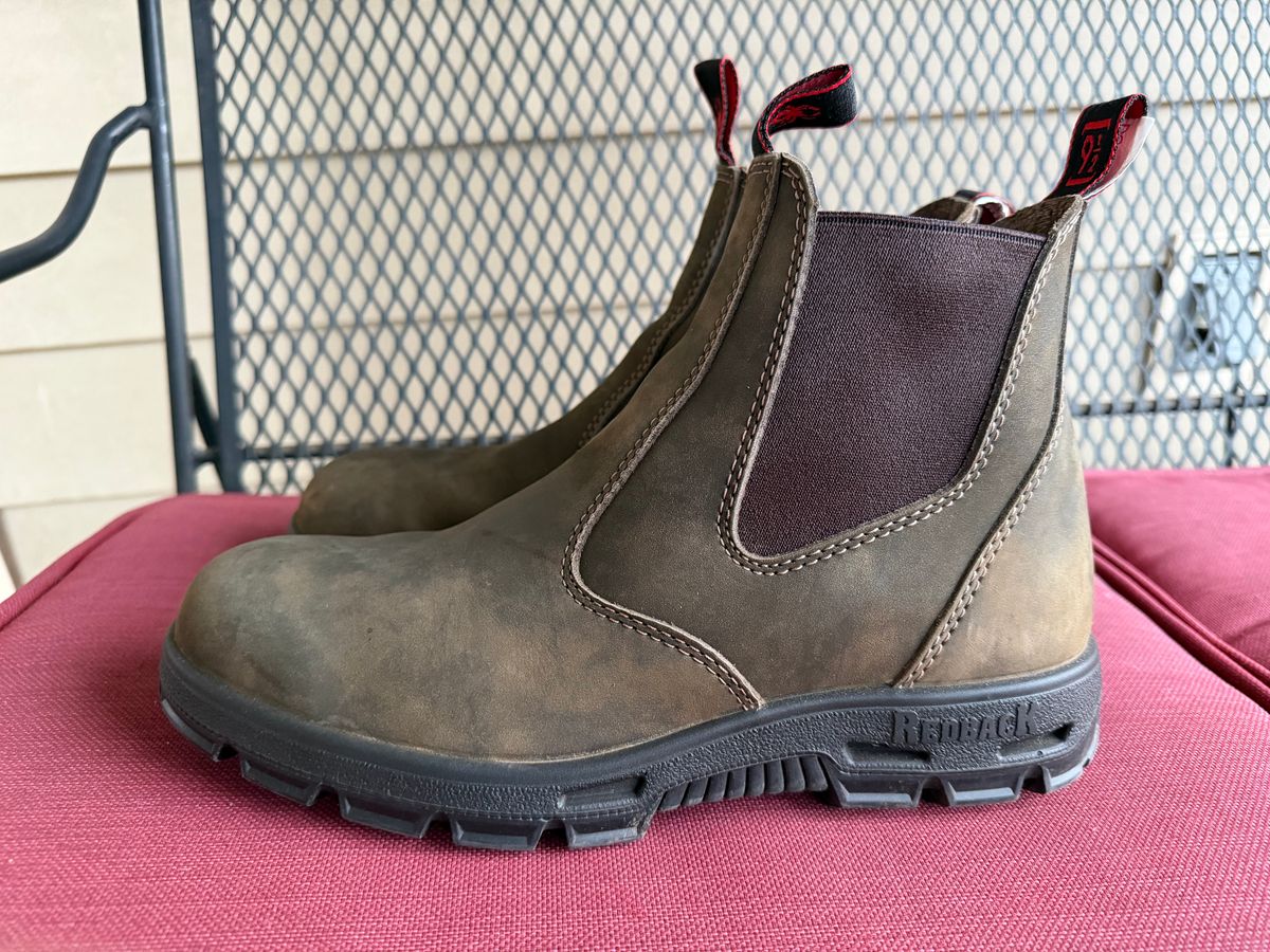 Photo by wtb2 on January 5, 2026 of the Redback Iron Bark in Iron Bark Full Grain.