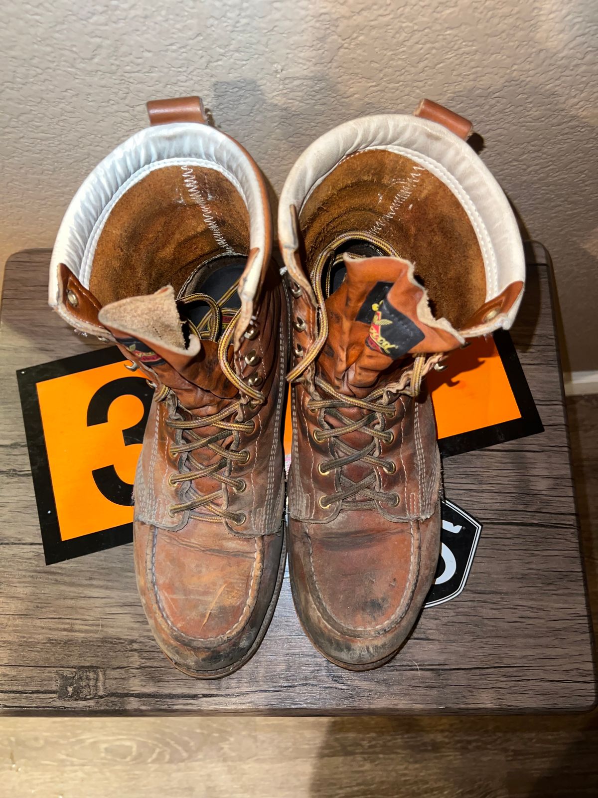 Photo by Tonytoekneetony on December 6, 2023 of the Thorogood 8" Moc Toe in Tobacco Gladiator Oil-Tanned.