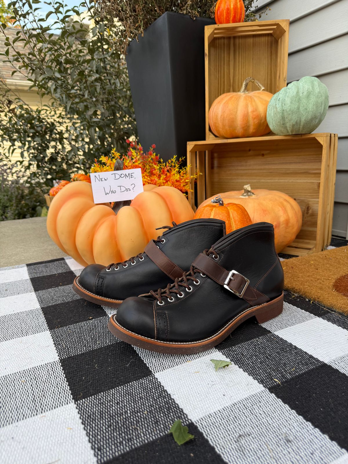 Photo by neocynn on October 1, 2025 of the Dr. Sole Ski Boot in Horween Black Chromexcel.