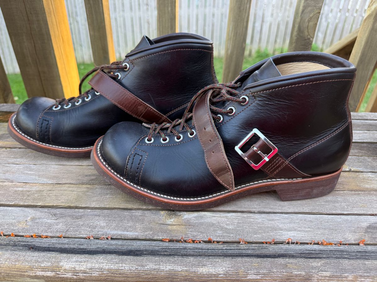 Photo by neocynn on November 2, 2025 of the Dr. Sole Ski Boot in Horween Black Chromexcel.