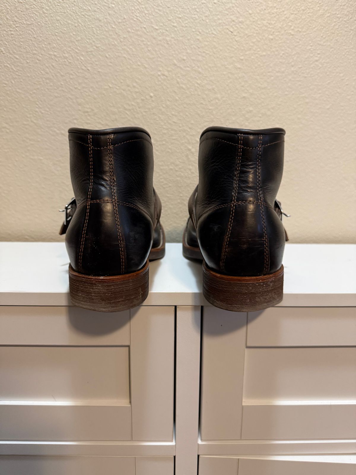 Photo by neocynn on January 3, 2026 of the Dr. Sole Ski Boot in Horween Black Chromexcel.