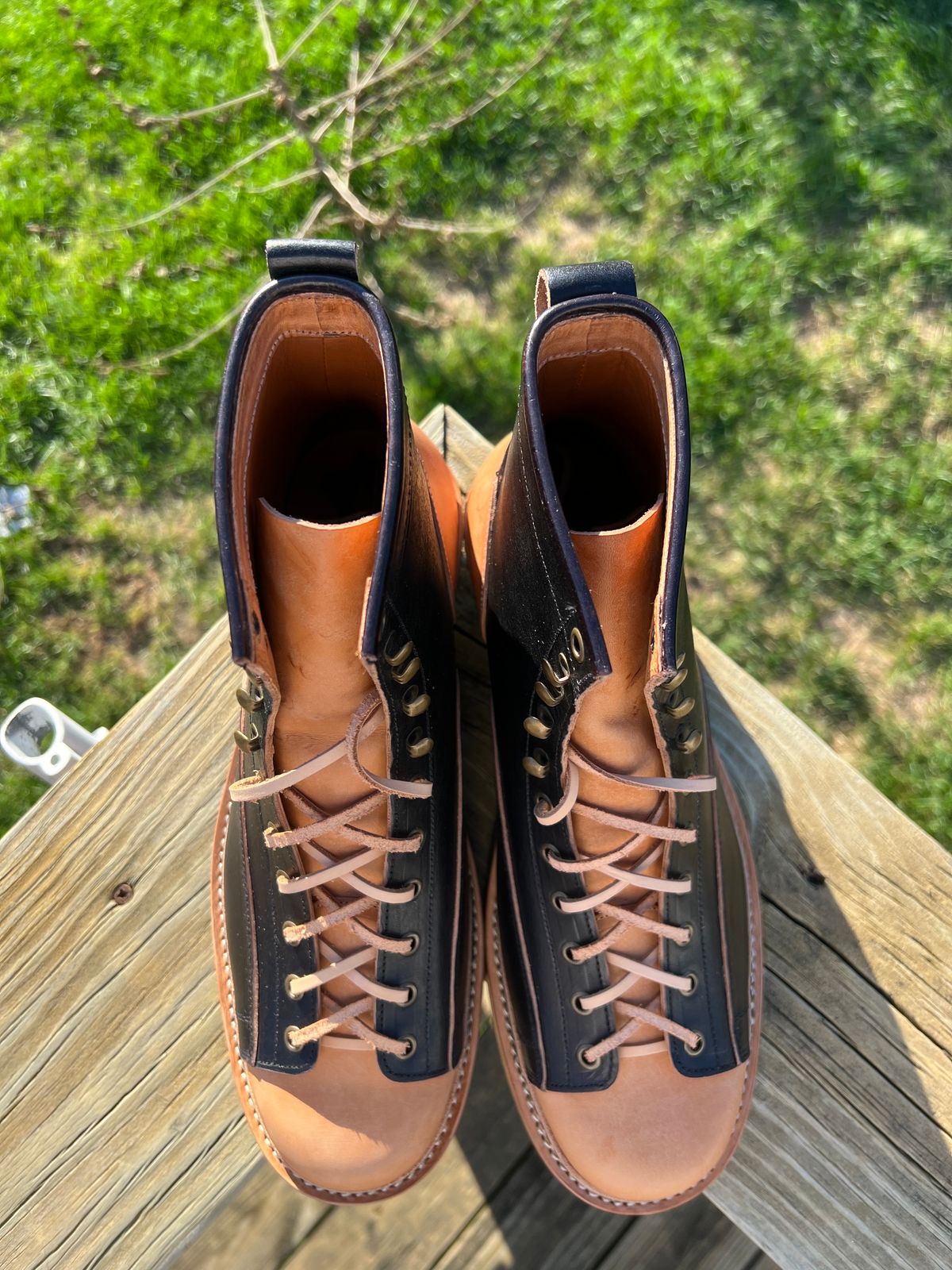 Photo by neocynn on October 1, 2023 of the Jakkrabbits 7-Inch Tamarin Boots in Badalassi Carlo Bone Pueblo.