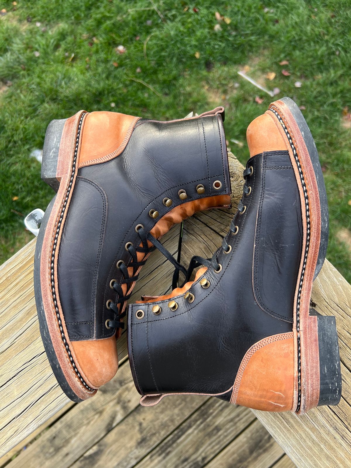 Photo by neocynn on November 5, 2023 of the Jakkrabbits 7-Inch Tamarin Boots in Badalassi Carlo Bone Pueblo.