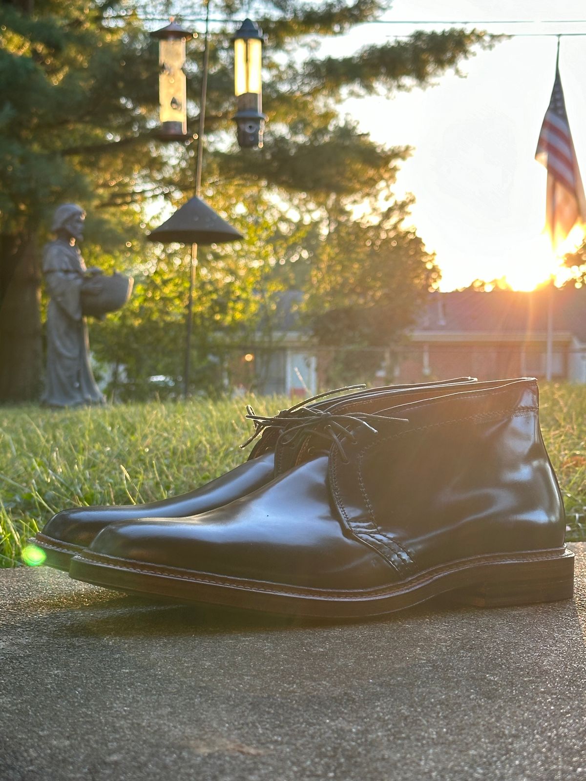 Photo by MacBerf on October 10, 2023 of the Alden 2-Eyelet Chukka in Horween Color 8 Shell Cordovan.