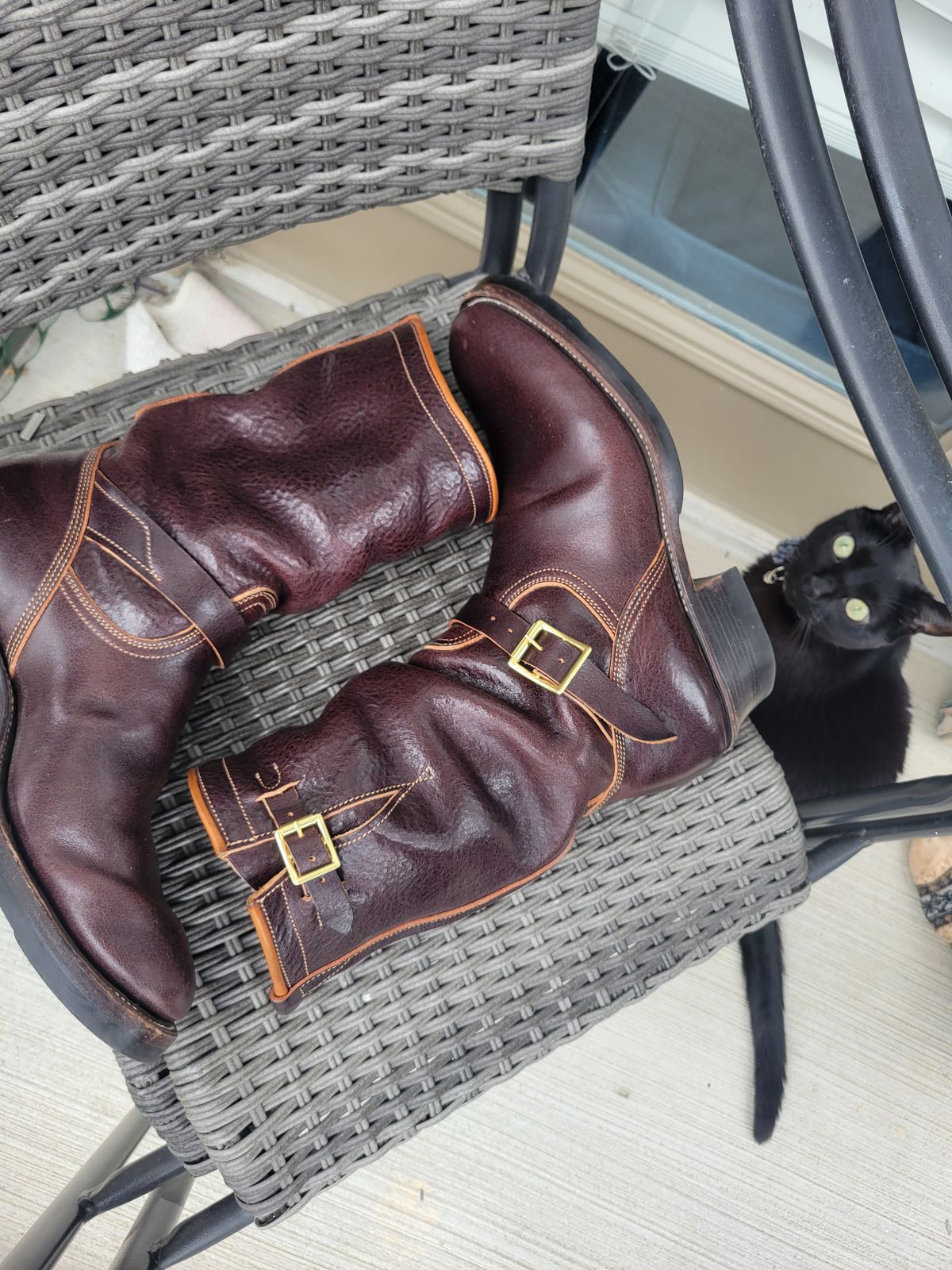 Photo by giraffchen on March 5, 2026 of the Unsung U 22-2 Engineer Boot in Horween Dark Brown Aspen Steerhide.