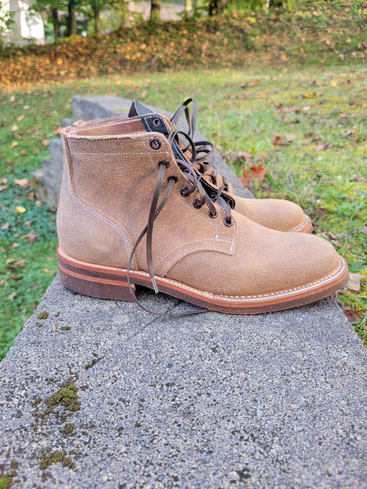 Photo by giraffchen on October 3, 2025 of the Oak Street Bootmakers Storm Boot in Horween Natural Chromexcel Roughout.