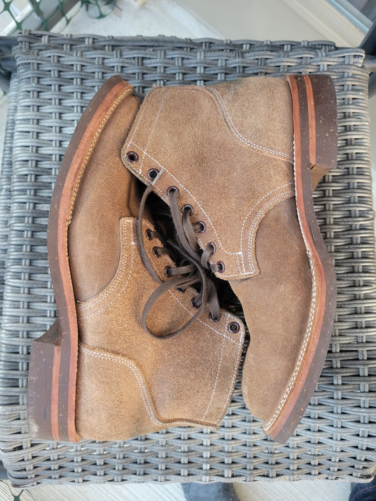 Photo by giraffchen on November 5, 2025 of the Oak Street Bootmakers Storm Boot in Horween Natural Chromexcel Roughout.
