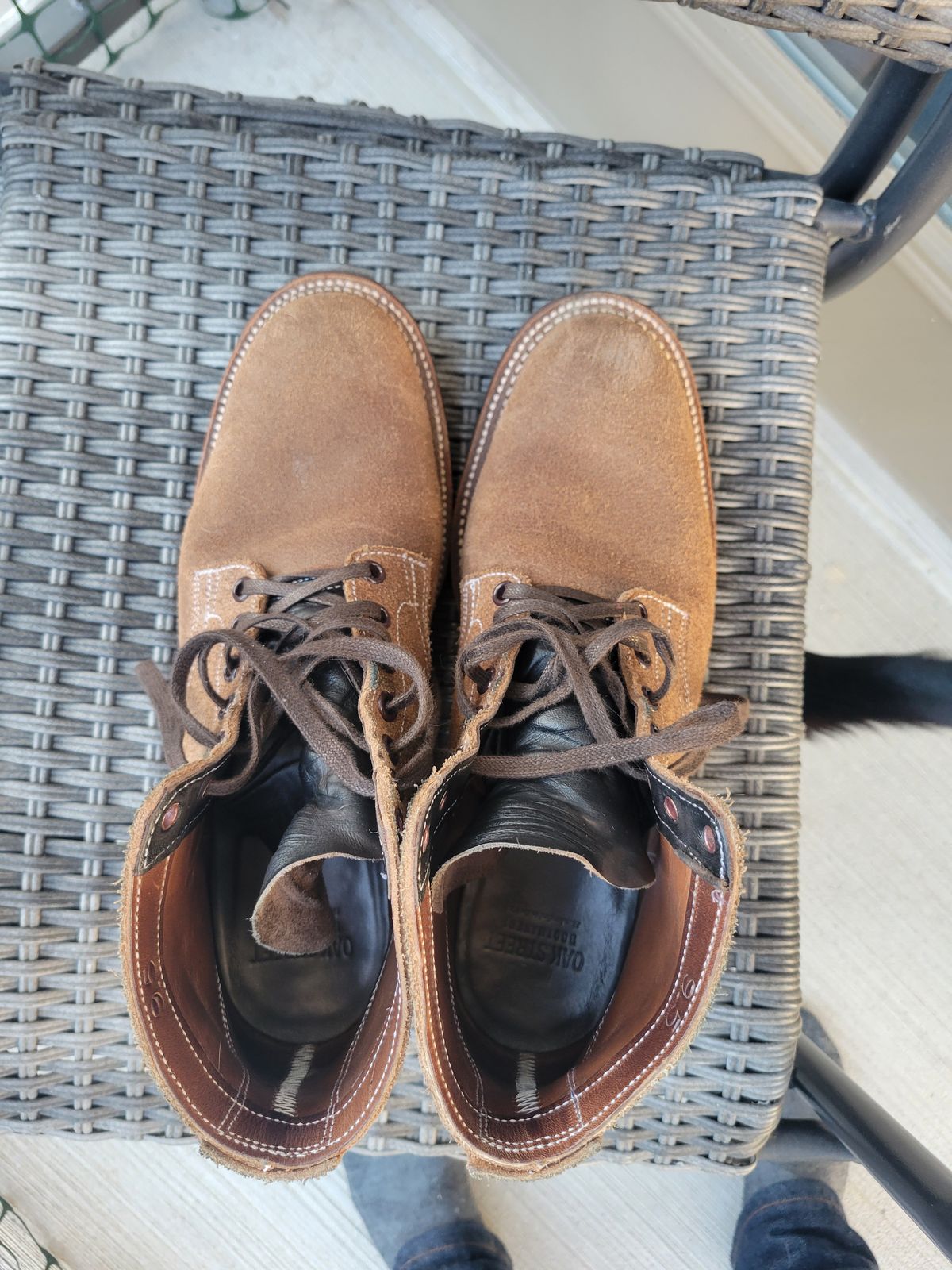 Photo by giraffchen on November 5, 2025 of the Oak Street Bootmakers Storm Boot in Horween Natural Chromexcel Roughout.