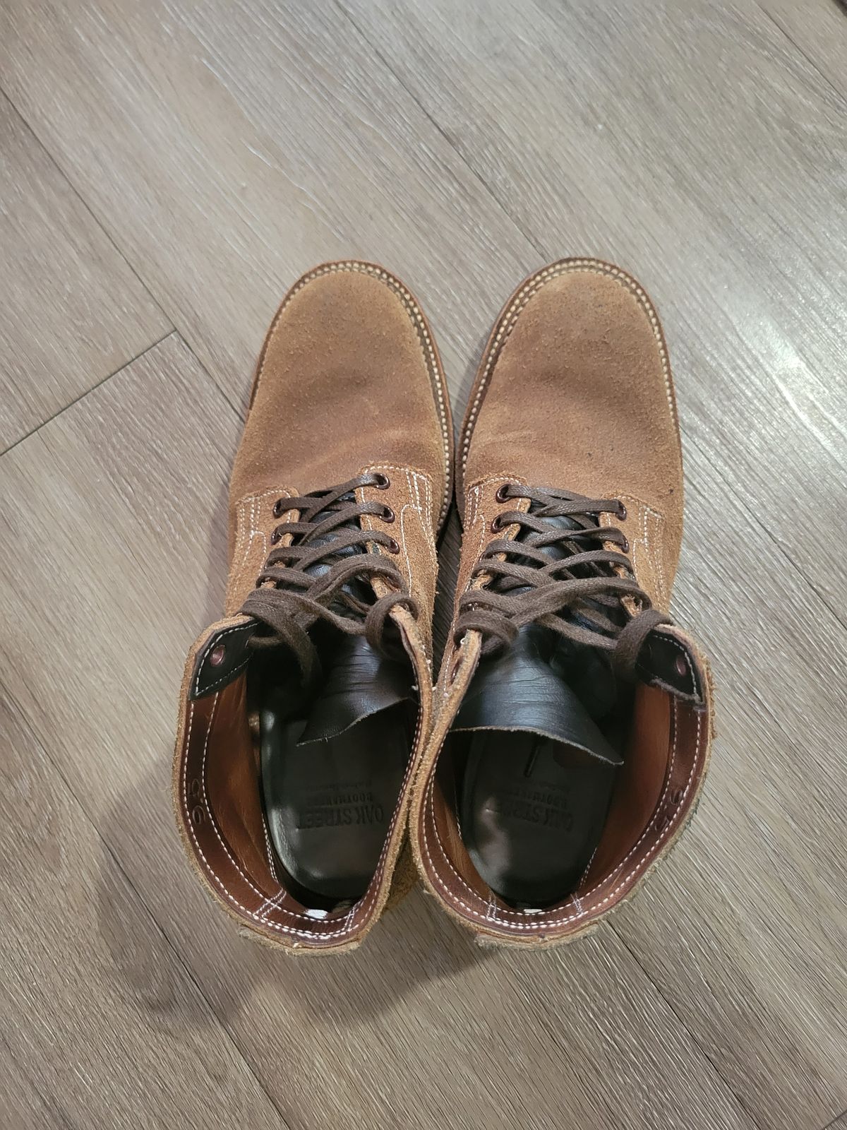 Photo by giraffchen on December 5, 2025 of the Oak Street Bootmakers Storm Boot in Horween Natural Chromexcel Roughout.