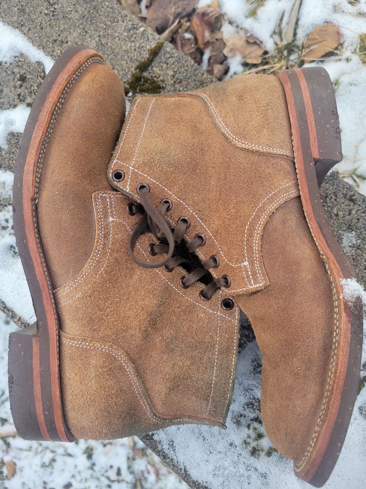 Photo by giraffchen on January 29, 2026 of the Oak Street Bootmakers Storm Boot in Horween Natural Chromexcel Roughout.