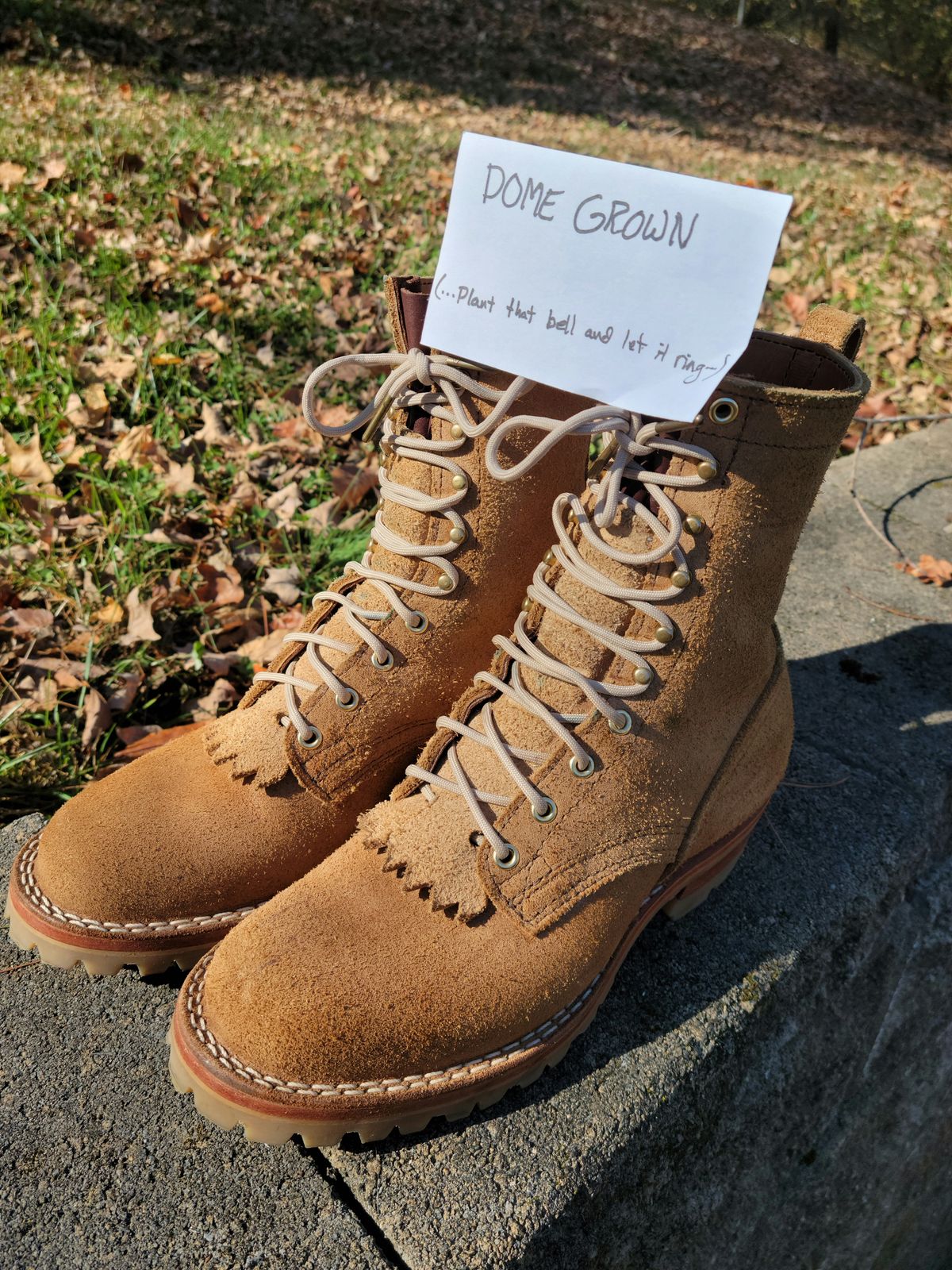 Photo by giraffchen on November 4, 2023 of the Nicks DomePro in Seidel 1964 Tan Roughout.