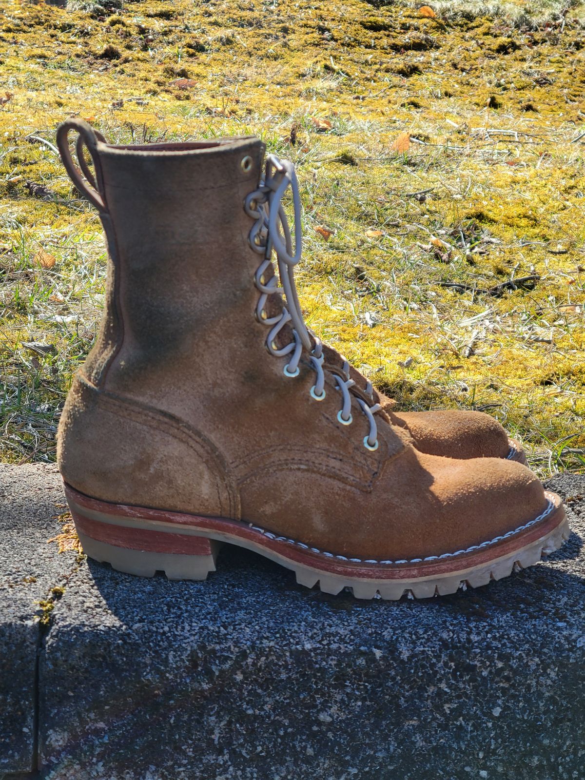 Photo by giraffchen on February 5, 2024 of the Nicks DomePro in Seidel 1964 Tan Roughout.