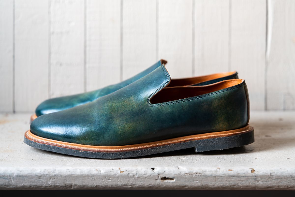 Photo by amvoith on October 1, 2022 of the Viberg Slipper in Horween Black Scuffed Shell Cordovan.