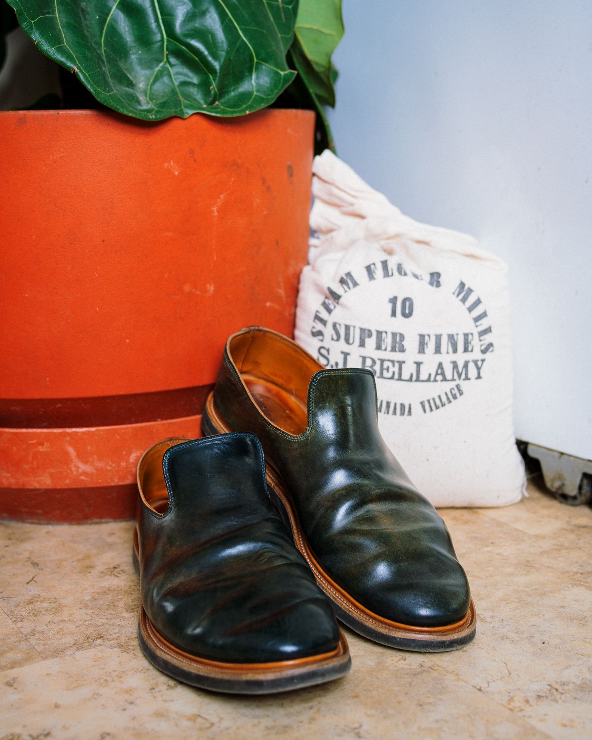 Photo by amvoith on February 4, 2023 of the Viberg Slipper in Horween Black Scuffed Shell Cordovan.