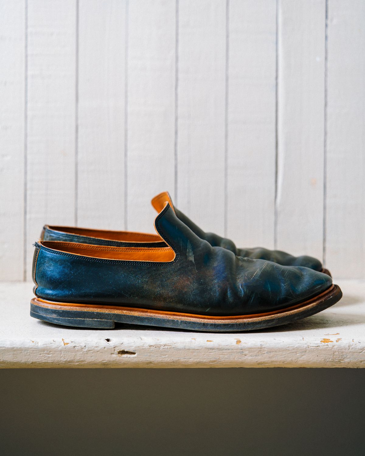 Photo by amvoith on April 1, 2023 of the Viberg Slipper in Horween Black Scuffed Shell Cordovan.