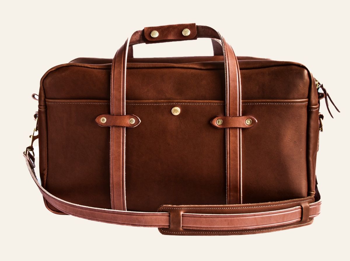 Photo by amvoith on October 2, 2025 of the Homestead Brand Standard Duffle No. 2004 in USA Tanned Full Grain 6-8oz Leather.