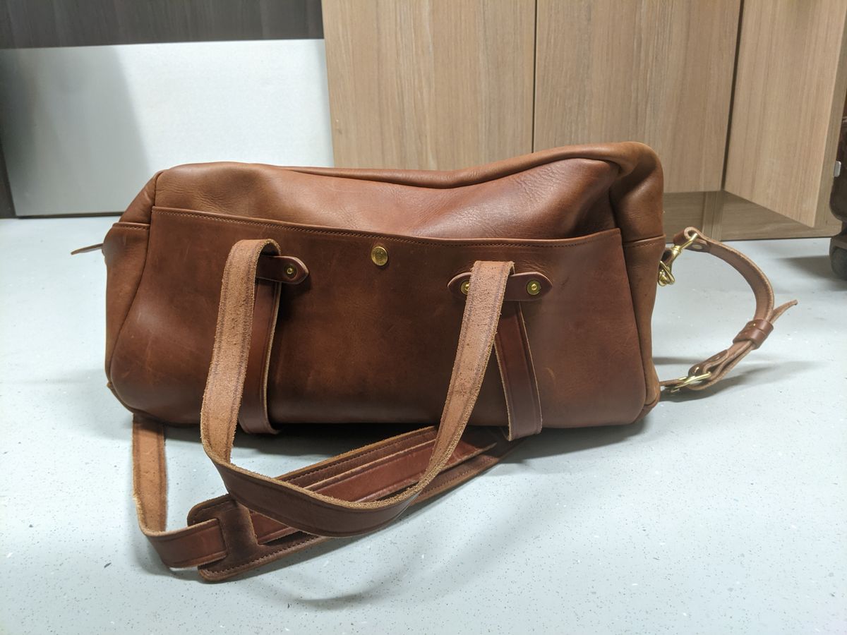 Photo by amvoith on November 1, 2025 of the Homestead Brand Standard Duffle No. 2004 in USA Tanned Full Grain 6-8oz Leather.