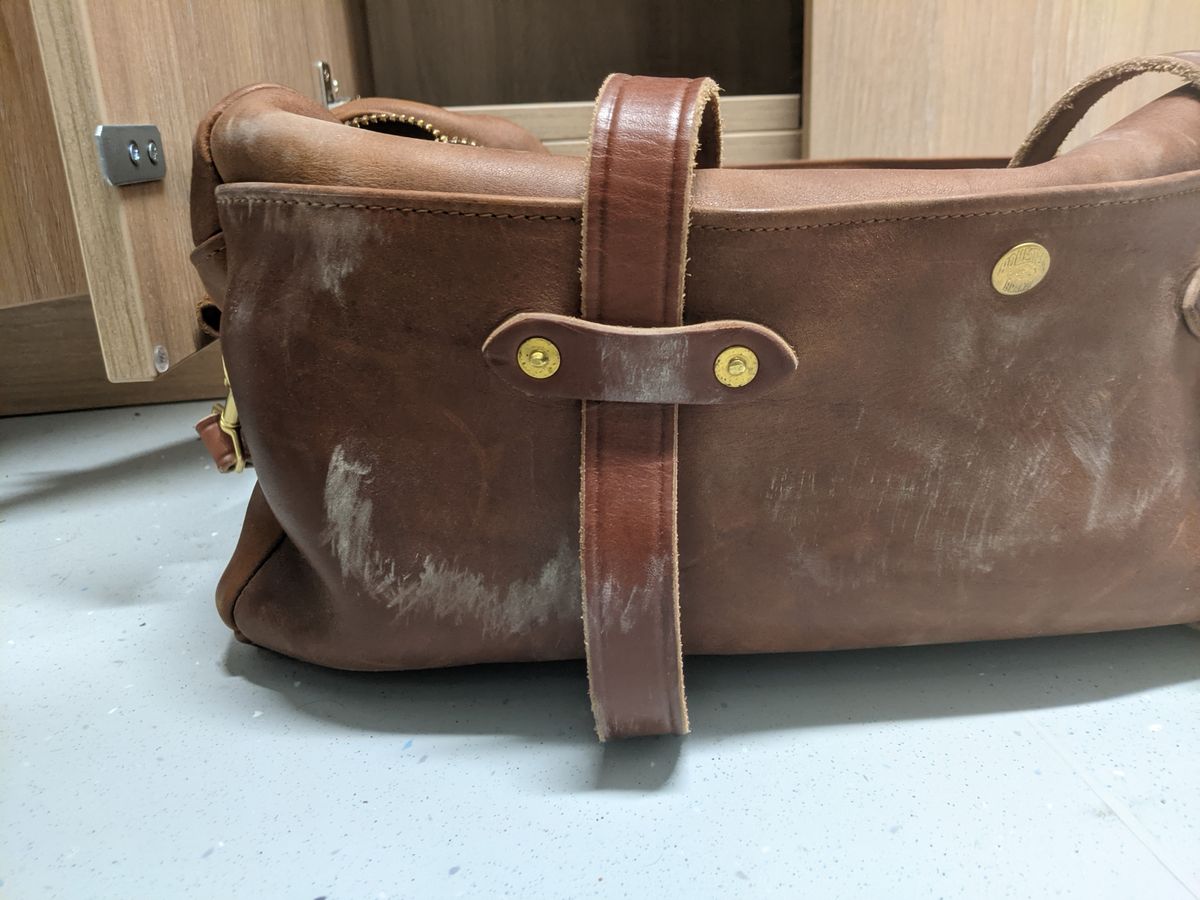 Photo by amvoith on December 1, 2025 of the Homestead Brand Standard Duffle No. 2004 in USA Tanned Full Grain 6-8oz Leather.