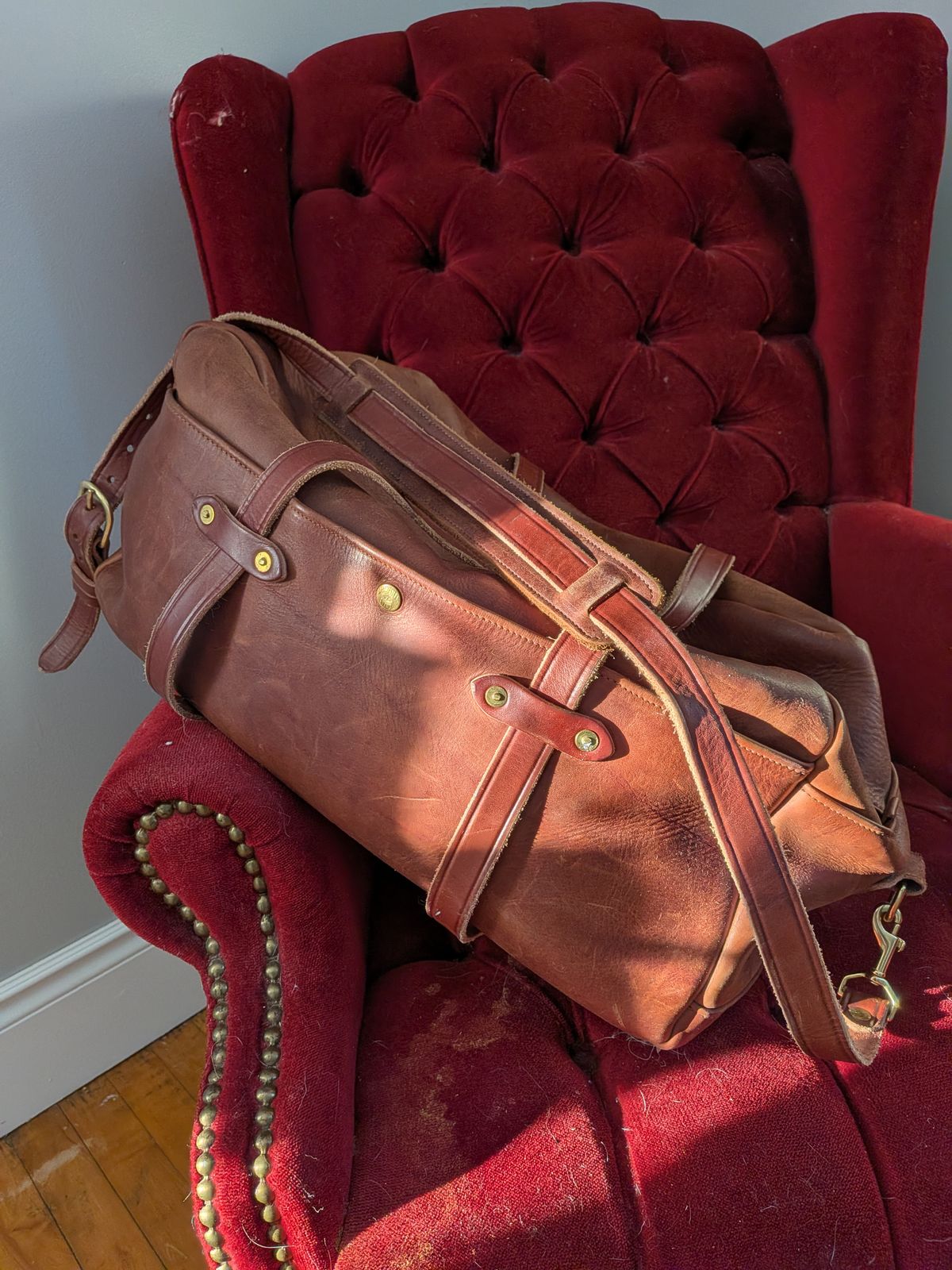Photo by amvoith on March 1, 2026 of the Homestead Brand Standard Duffle No. 2004 in USA Tanned Full Grain 6-8oz Leather.