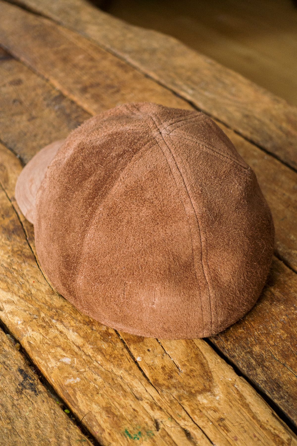 Photo by amvoith on February 8, 2025 of the Papa Nui A-26 in Shinki Mid Brown Horsehide Roughout.