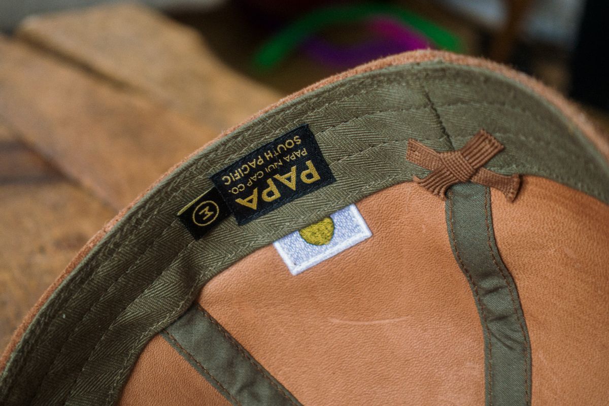 Photo by amvoith on February 8, 2025 of the Papa Nui A-26 in Shinki Mid Brown Horsehide Roughout.