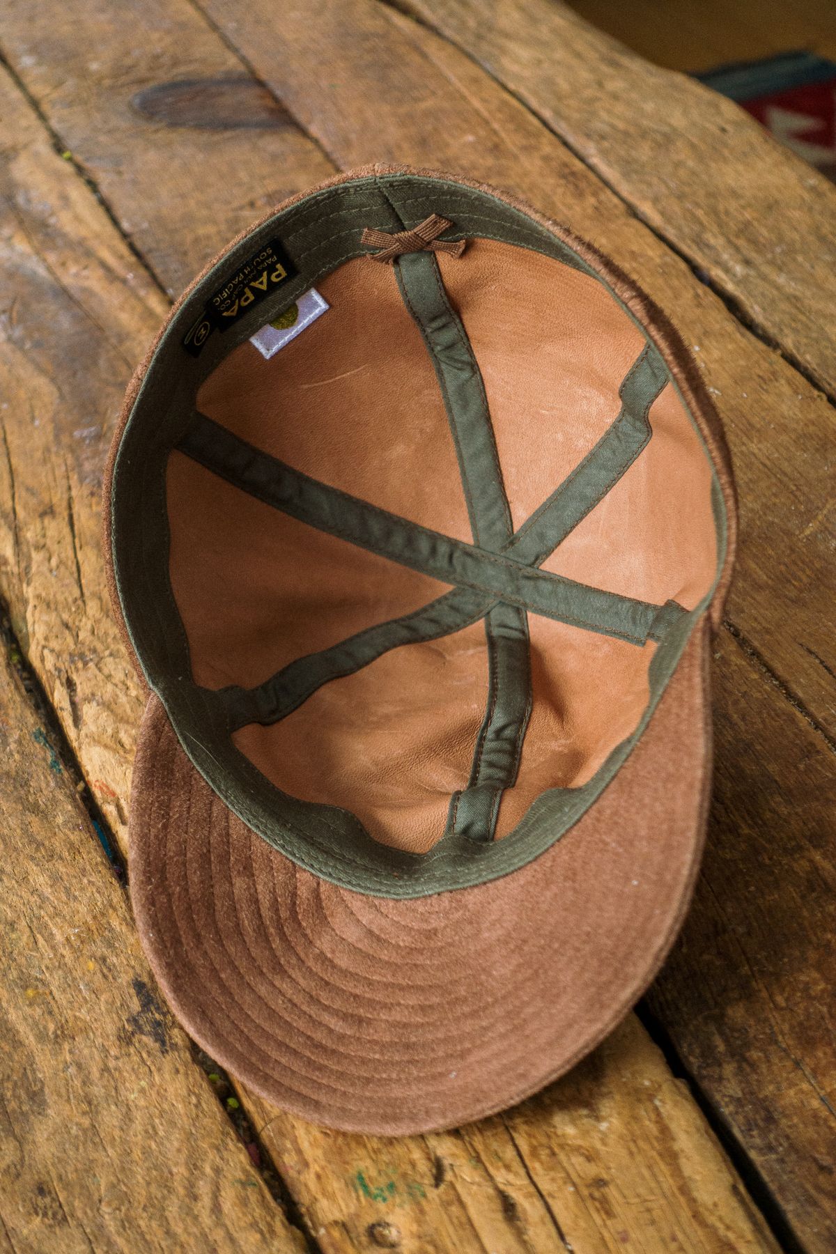 Photo by amvoith on February 8, 2025 of the Papa Nui A-26 in Shinki Mid Brown Horsehide Roughout.