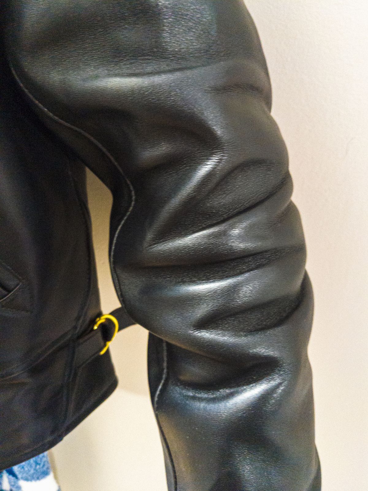 Photo by amvoith on January 13, 2024 of the Himel Bros. Excelsior in Shinki Black Pigment Horsehide.