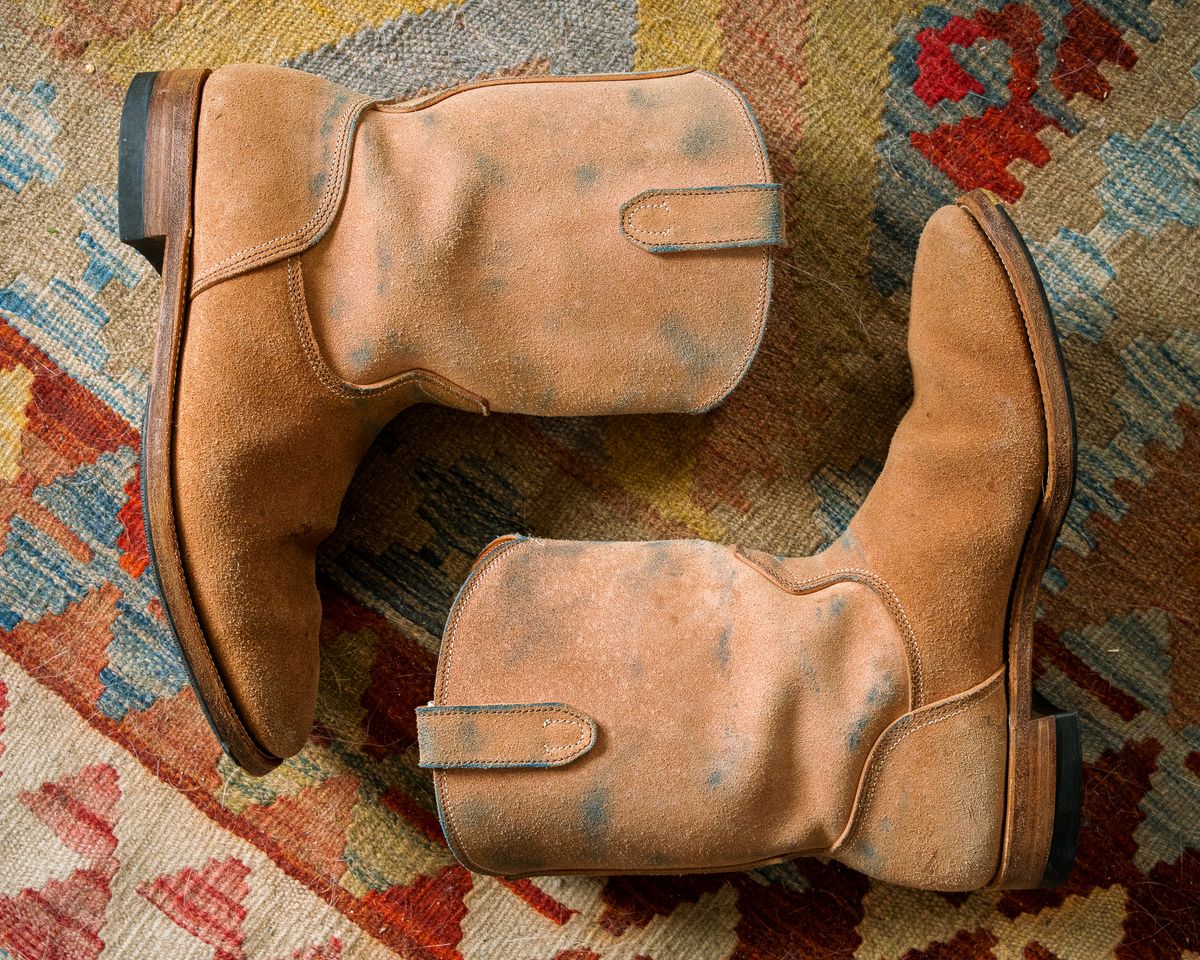 Photo by amvoith on November 3, 2024 of the Unsung Jim Casy in Wickett & Craig Natural Latigo Roughout.
